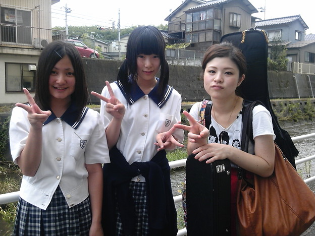 金沢星陵高校で前日リハーサル きゃわいい女子高生2人と お酒 の飲 写真共有サイト フォト蔵