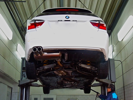 BMW 320i ツーリング　車検