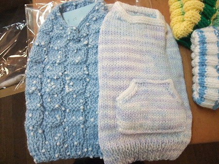 静岡のSさんが、お知り合いのブログの方が「大型犬の服要りませんか~?」の声かけを知り