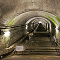 Photos: 日本一の地底駅から見た階段